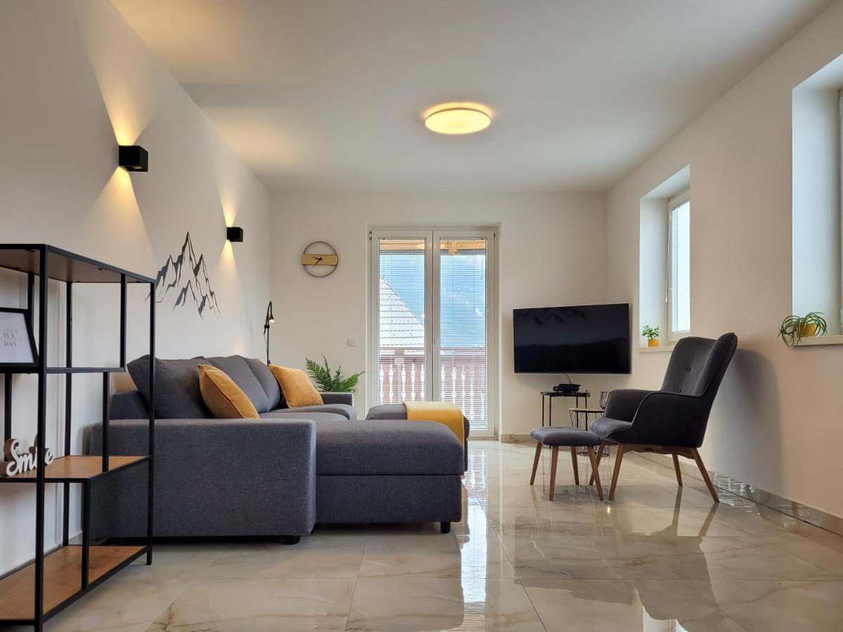 Apartments Julian Experience Rateče エクステリア 写真